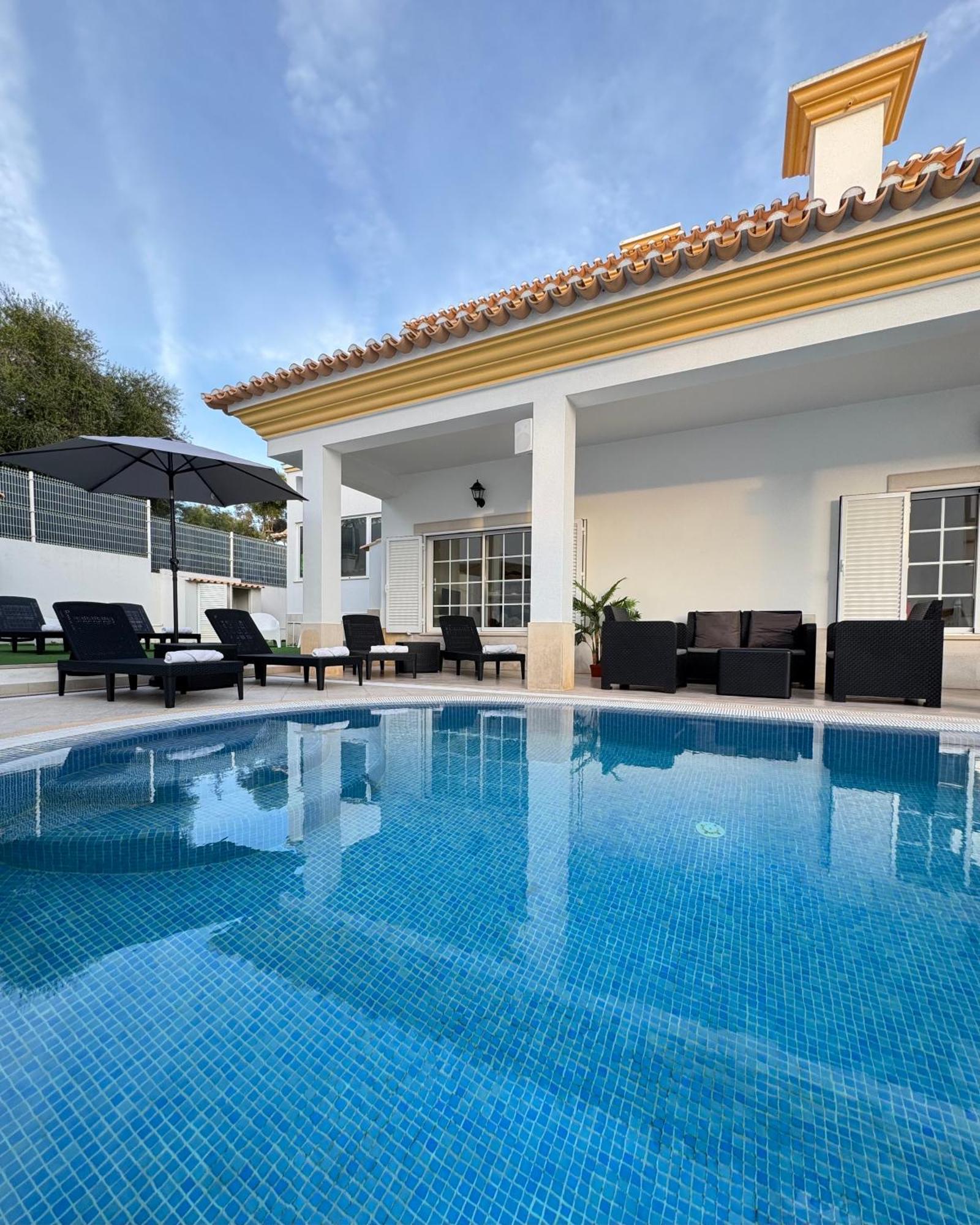 Villa Bonita Guesthouse Albufeira Old Town Exterior photo